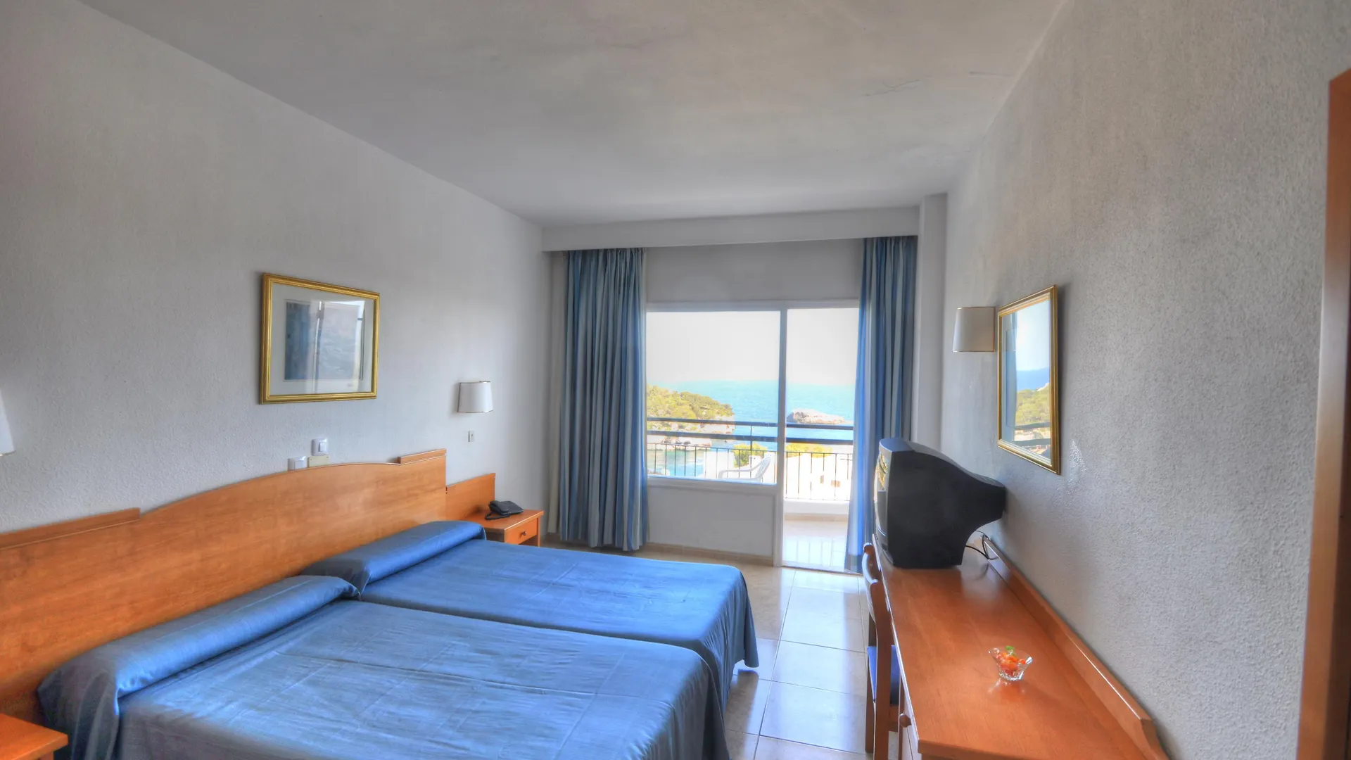 Cabot Cala Ferrera Hotel Cala D´Or 3*,  Espanha